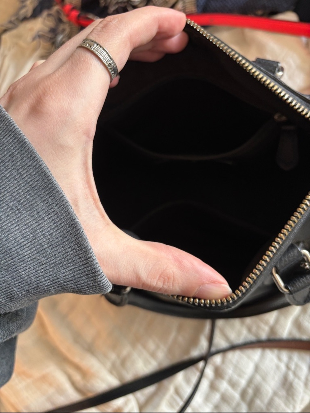 Coach x Peanuts Limited Edition Black Leather Satchel - Picture 3 of 5